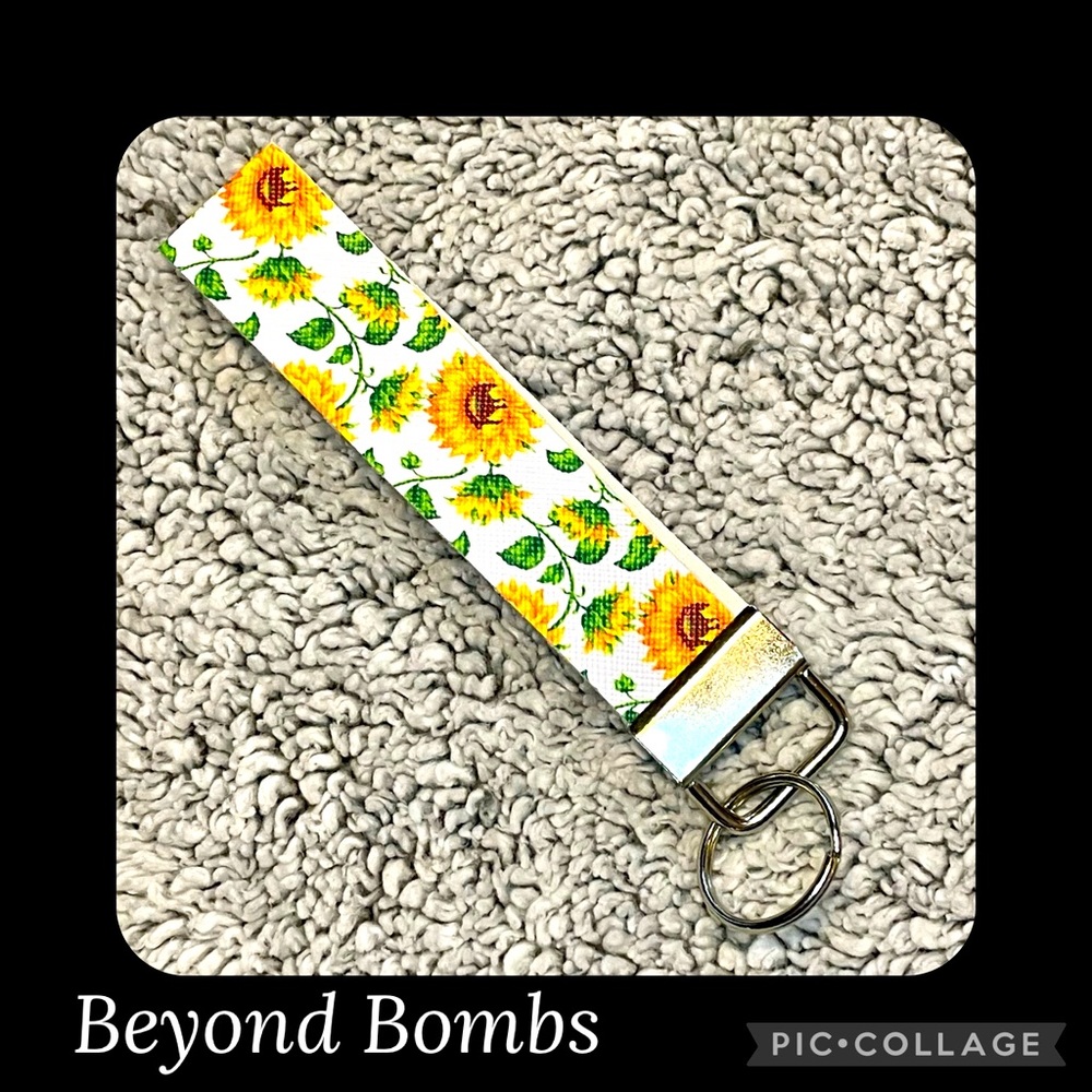 Sunflower Wristlet Keychain